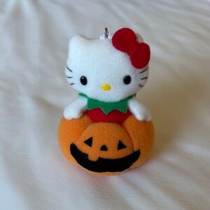 Hello Kitty Halloween Pumpkin Keychain